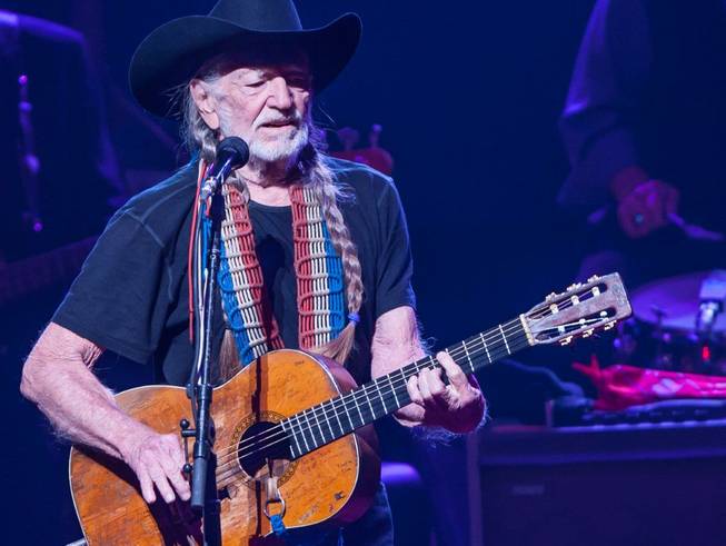 Willie Nelson at Smith Center